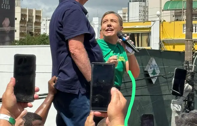 Bolsonaro reafirma apoio a Flávia Moretti em Várzea Grande: 